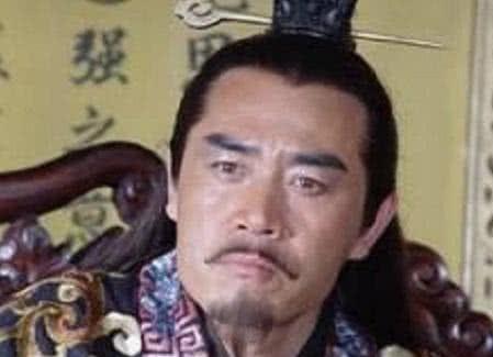 古代皇帝摔倒能不能扶起来 此人扶了朱元璋就被杀了 古代皇帝摔倒能不能扶起来 此人扶了朱元璋就被杀了