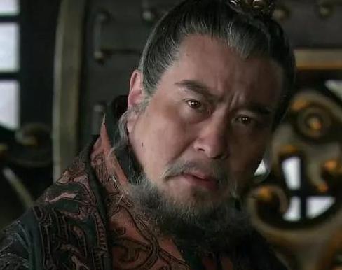 袁术称帝时的实力有多强?坐拥三州十一郡之地,曹操袁绍都不如他 袁术称帝时的实力有多强?坐拥三州十一郡之地,曹操袁绍都不如他