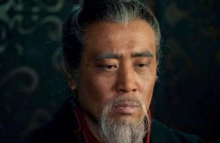 曹操靠盗墓养活军队 那么刘备又是怎么养活他们的