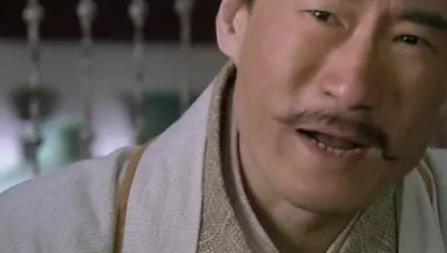 林冲对陆谦有知遇之恩，但陆谦却要陷害林冲