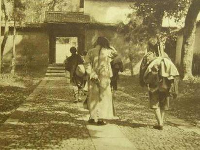 古代书生赶考都怎么去的 他们一般都坐什么工具 古代书生赶考都怎么去的 他们一般都坐什么工具