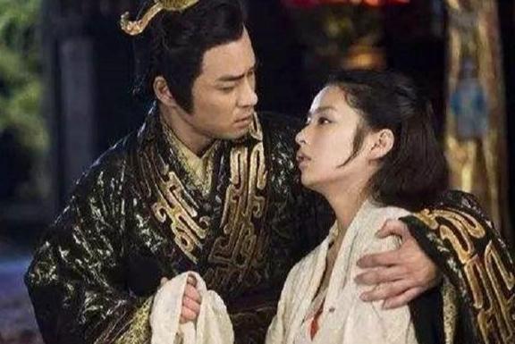 西施服侍了夫差近二十年，他们之间有感情吗？