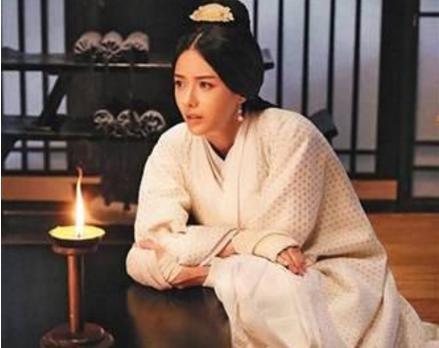 三国时期的甄姬是谁 一位生于乱世却如娇花般绽放的女子 三国时期的甄姬是谁 一位生于乱世却如娇花般绽放的女子