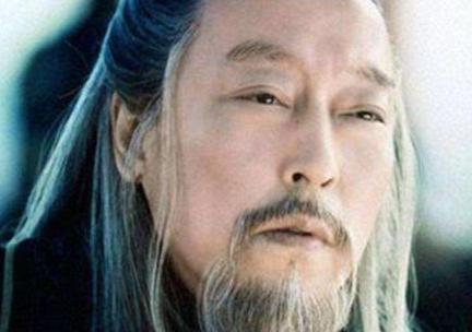 曹彰在手握兵权 为什么不在曹操死后取代曹丕呢 曹彰在手握兵权 为什么不在曹操死后取代曹丕呢
