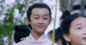 此女命运坎坷成王妃后流落民间,儿子长大之后找了她一生! 此女命运坎坷成王妃后流落民间,儿子长大之后找了她一生!