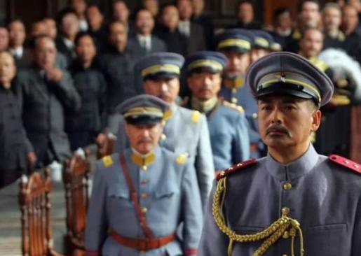 袁世凯逼清朝皇帝退位，溥仪身边的忠臣良将呢？为什么没人保护他？