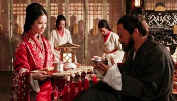 曹操将貂蝉赐给<a href=https://www.lishiji.cn/lishi/401/ target=_blank class=infotextkey>关羽</a>，关羽为什么还不高兴？