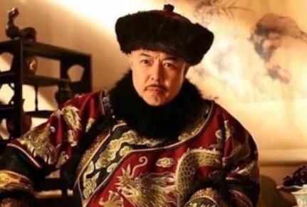 古代皇帝是怎么如厕的？慈禧从来不亲自动手，乾隆还有两个奇葩要求