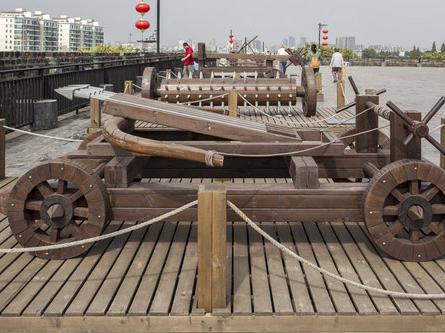 重甲骑士作战如此强悍 为何只如昙花一现就被淘汰了呢