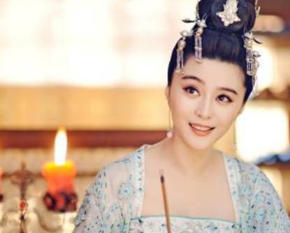 为什么后人对武则天的评价不一样呢 看看她都做了什么就知道了 为什么<a href=https://www.lishiji.cn/lishi/12322/ target=_blank class=infotextkey>后人</a>对武则天的评价不一样呢 看看她都做了什么就知道了