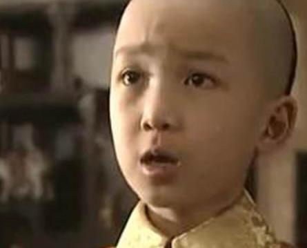 康熙面前还有两位哥哥 为什么顺治会传位给三子康熙呢 康熙面前还有两位哥哥 为什么顺治会传位给三子康熙呢