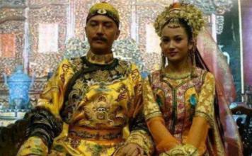 嘉庆被立为太子为什么要去祭拜一个小孩？嘉庆祭拜的是谁？