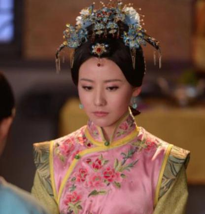 清朝妃子一个月能拿到多少银子？