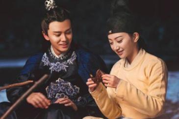 此女命运坎坷成王妃后流落民间,儿子长大之后找了她一生! 此女命运坎坷成王妃后流落民间,儿子长大之后找了她一生!