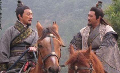 曹操的对手袁绍死后 曹操为什么不笑反而是哭起来