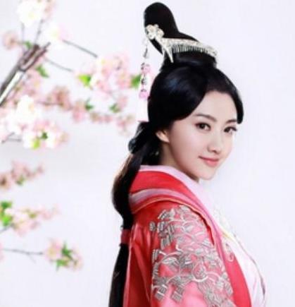 班超是一个什么样的人 为什么说没有他中国领土会少很多呢 班超是一个什么样的人 为什么说没有他中国领土会少很多呢