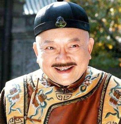 按道理来说子随父姓 为什么和珅的儿子却叫丰绅殷德呢 按道理来说子随父姓 为什么和珅的儿子却叫丰绅殷德呢