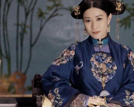 清朝嫔妃们的俸禄有多少钱呢 换做现在最低不过9000块 清朝嫔妃们的俸禄有多少钱呢 换做现在最低不过9000块