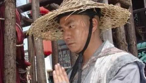 清朝皇帝一顿饭有100多道菜？剩菜怎么处理？