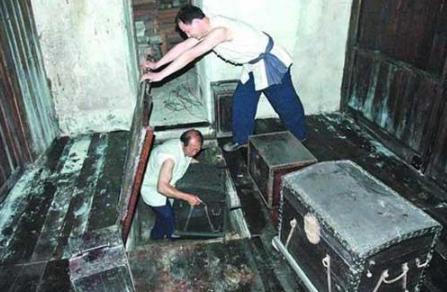 大清灭亡之后国库里的钱去哪里了?国库里还有多少钱? 大清灭亡之后国库里的钱去哪里了?国库里还有多少钱?