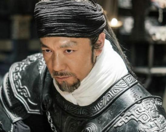 白起被秦昭襄王赐死后，他被葬在了哪里？