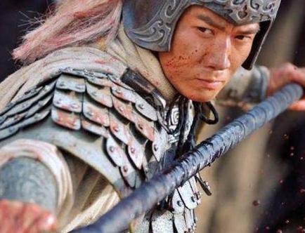 赵云的实力明明那么的出色 刘备临死前为什么还说赵云不可重用