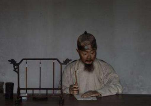 此人被罚诛九族,康熙得知其姓氏后把他免罪了 此人被罚诛九族,康熙得知其姓氏后把他免罪了