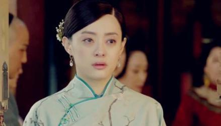 她结婚之后就守寡，之后接手商业帝国名满天下！