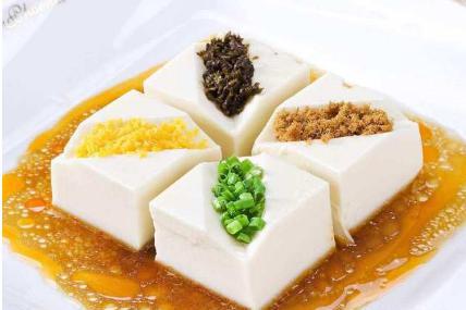 豆腐的发明过程是什么样的 刘安本来炼丹却无意发明出来