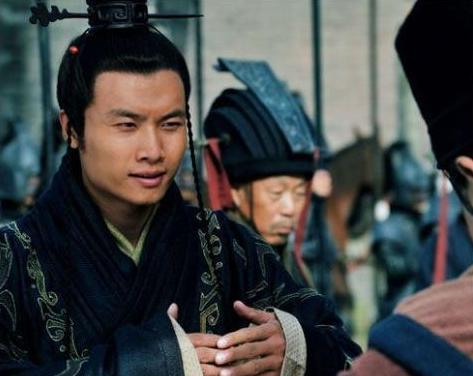 曹操看中了曹丕哪一点？所以才会立他为世子