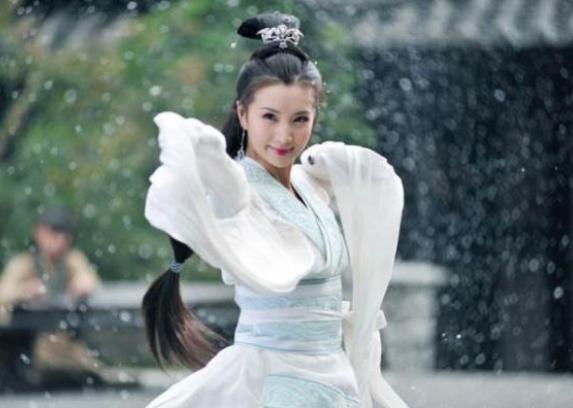 吕布死后,曹操为什么不敢将貂蝉据为己有? 吕布死后,曹操为什么不敢将貂蝉据为己有?