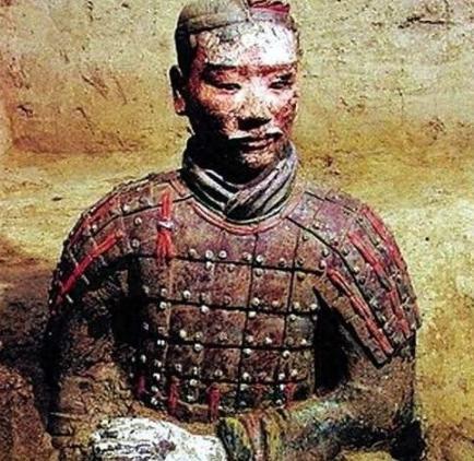 兵马俑为什么都是单眼皮的?兵马俑本来是什么颜色的? 兵马俑为什么都是单眼皮的?兵马俑本来是什么颜色的?