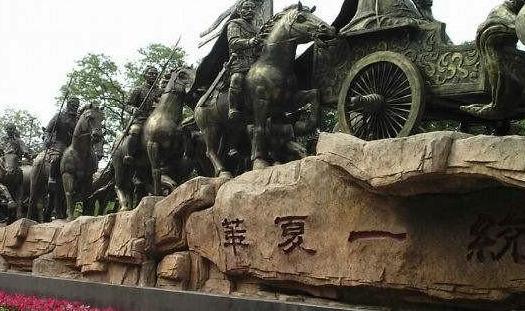 为什么秦始皇在位期间没有人在敢造反 他都做了什么事情 为什么秦始皇在位期间没有人在敢造反 他都做了什么事情