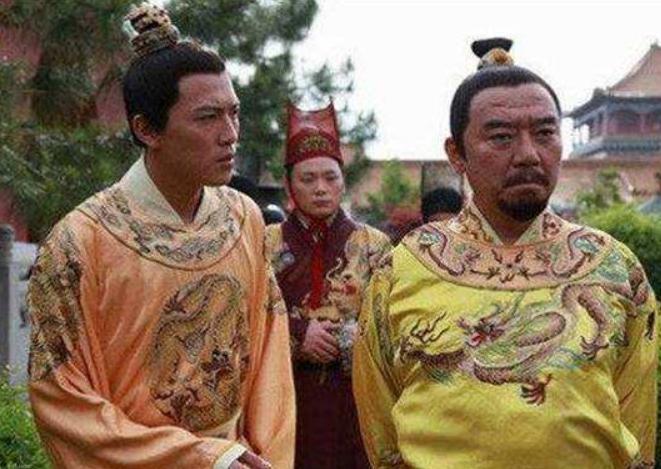 朱标为救老师跳河，侍卫下水救人为什么还被斩了？