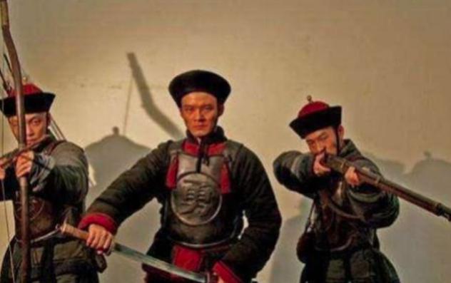 清朝也有“重文轻武”,为什么后期还十分严重? 清朝也有“重文轻武”,为什么后期还十分严重?
