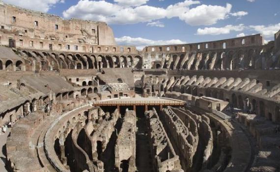 罗马政权衰落的时期，西哥特人是怎么生存的？