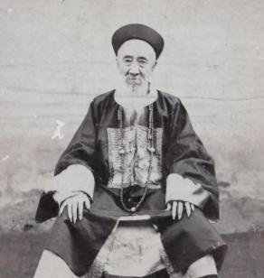 慈禧囚禁了光绪帝,不料武汉又出现一个光绪帝吓了张之洞一跳! 慈禧囚禁了光绪帝,不料武汉又出现一个光绪帝吓了张之洞一跳!