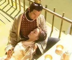 宇文化及杀帝霸后,结果多行不义最后被此人斩了,遗臭万年 宇文化及杀帝霸后,结果多行不义最后被此人斩了,遗臭万年