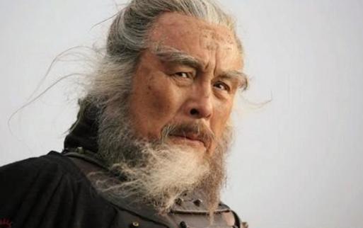秦国缺什么这两人送什么？秦国想不统一都难！