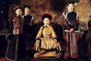 康熙第一次见乾隆是什么时候?为什么康熙会惊讶? 康熙第一次见乾隆是什么时候?为什么康熙会惊讶?