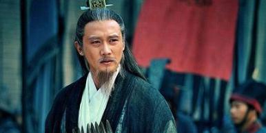 如果诸葛亮北伐成功，他会乘此机会称帝吗？