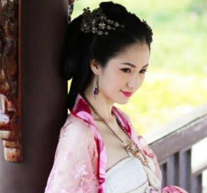 <a href=https://www.lishiji.cn/lishi/2101/ target=_blank class=infotextkey>盘点</a><a href=https://www.lishiji.cn/lishi/409/ target=_blank class=infotextkey>三国时期</a>，四位容貌与智慧共存的<a href=https://www.lishiji.cn/lishi/6475/ target=_blank class=infotextkey>女子</a>