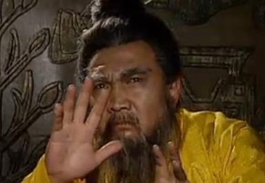 三国时期<a href=https://www.lishiji.cn/lishi/9268/ target=_blank class=infotextkey>割须弃袍</a>的是谁?