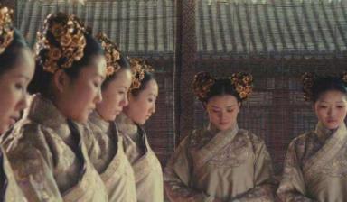 东晋丑后李陵容，又丑又是奴仆是怎么登上后位的？