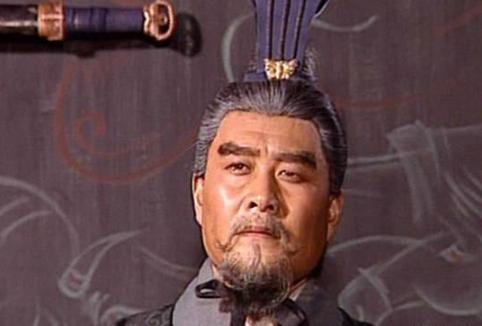 曹操是如何一步步走上北方霸主之位的？这三个战略不能少！