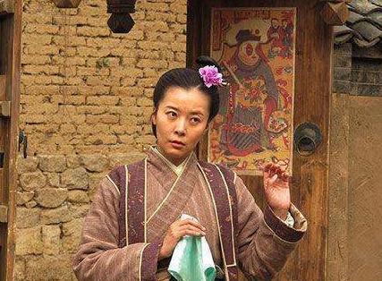 古代媒婆为什么不能穿鲜艳的衣服呢 里面有什么秘密呢