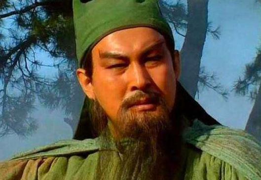 关羽瞧得上的人很少，他为何曾尊称吕布为“吕将军”？