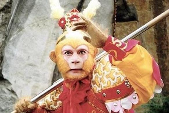 孙悟空被压五指山下时那个送桃小孩是谁?是红孩儿吗 孙悟空被压五指山下时那个送桃小孩是谁?是红孩儿吗