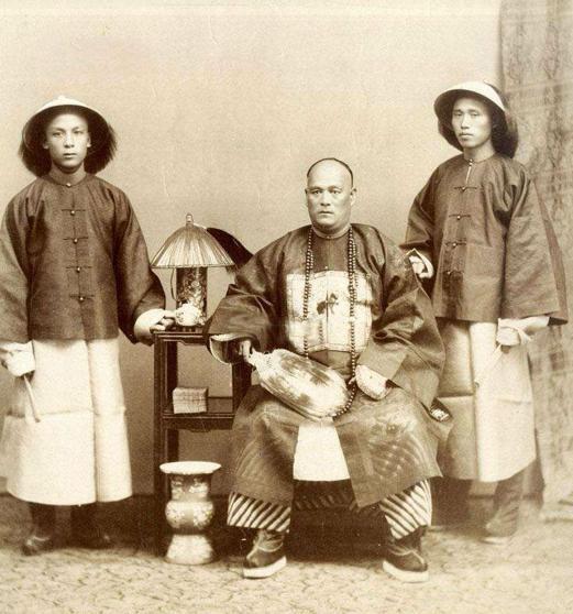 清朝官员退休前,为什么一定要去登记退休信息,不登记就会有罪名? 清朝官员退休前,为什么一定要去登记退休信息,不登记就会有罪名?