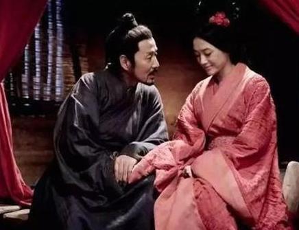 他手中紧握重兵又是父亲 为什么在目睹戚夫人遭受折磨却毫无反应呢